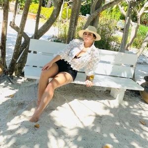 Meet your Posher, Rose mery